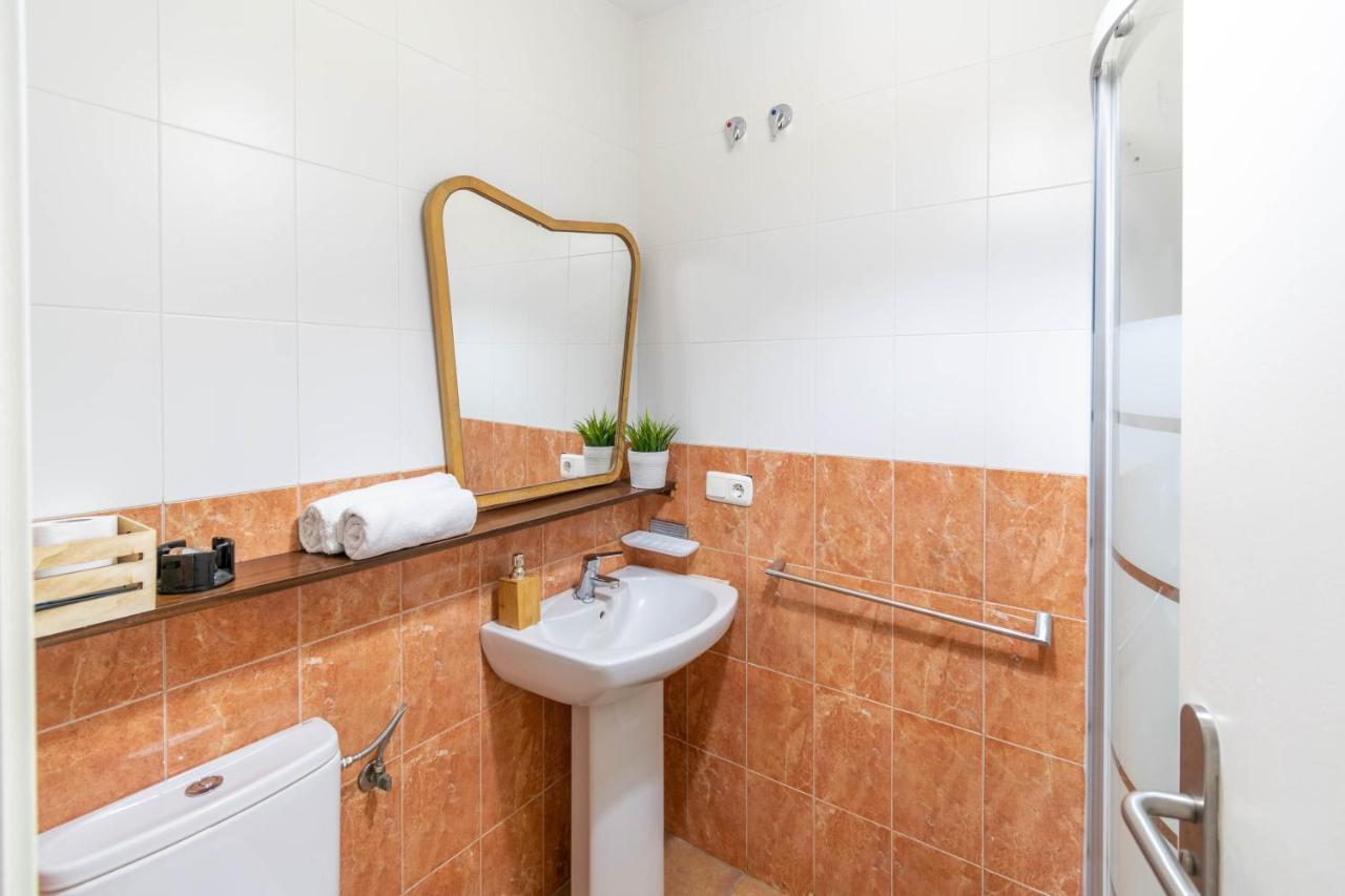 Acogedor Apartamento En El Corazon De Pamplona Exterior foto