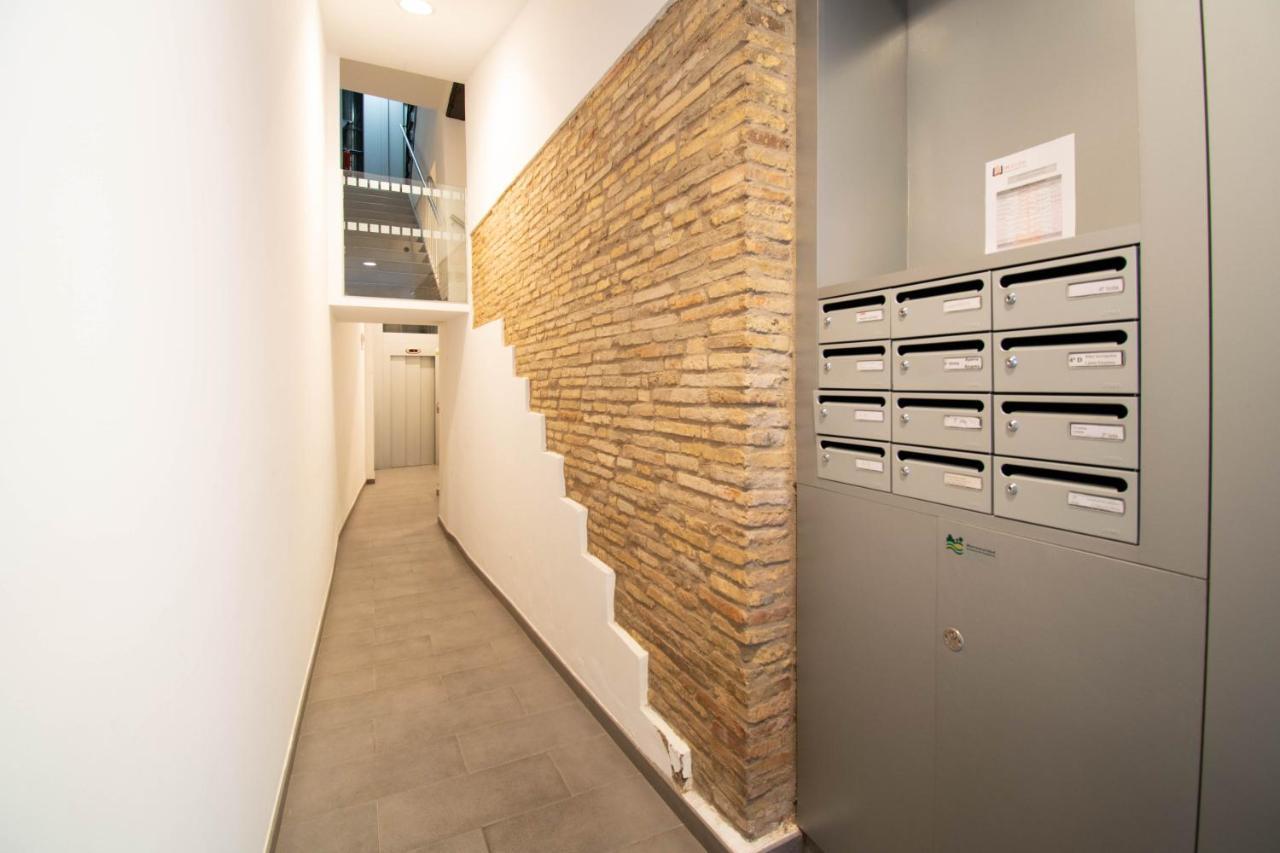 Acogedor Apartamento En El Corazon De Pamplona Exterior foto