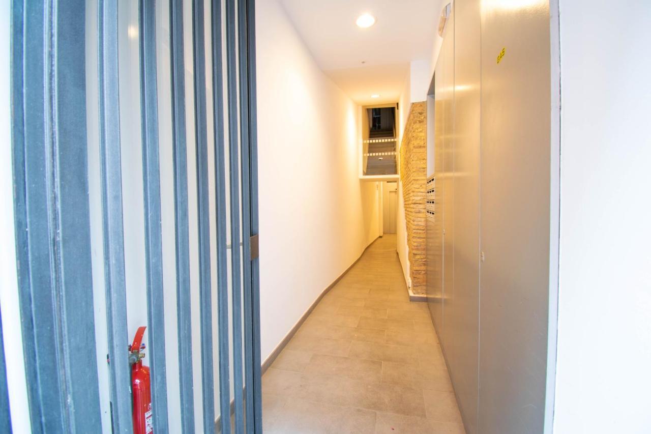 Acogedor Apartamento En El Corazon De Pamplona Exterior foto